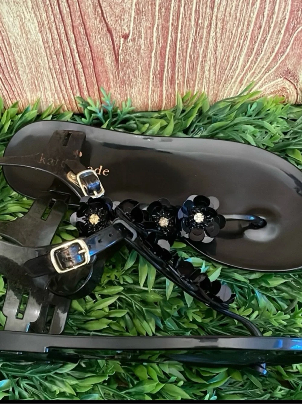 Kate Spade Women’s Jelly Flower Rhinestone Flip Flops Size 5